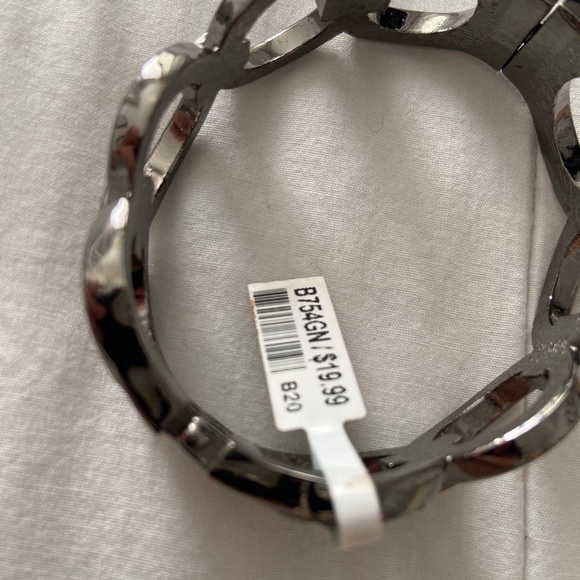 metal bracelet with diamonds - Picture 3 of 4